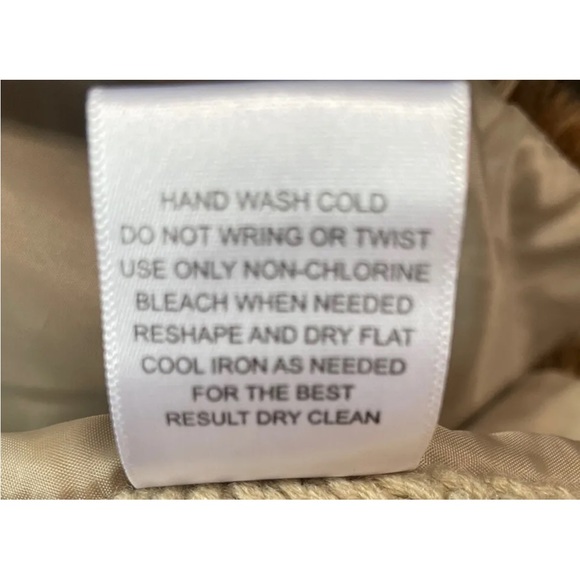 Pink Republic Faux Fur Vest Size: Sm - Picture 6 of 6